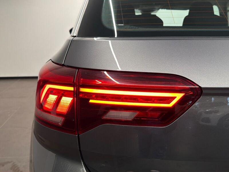 Volkswagen T-Roc Nuovo Life 2.0 TDI SCR kW ( CV) Manuale