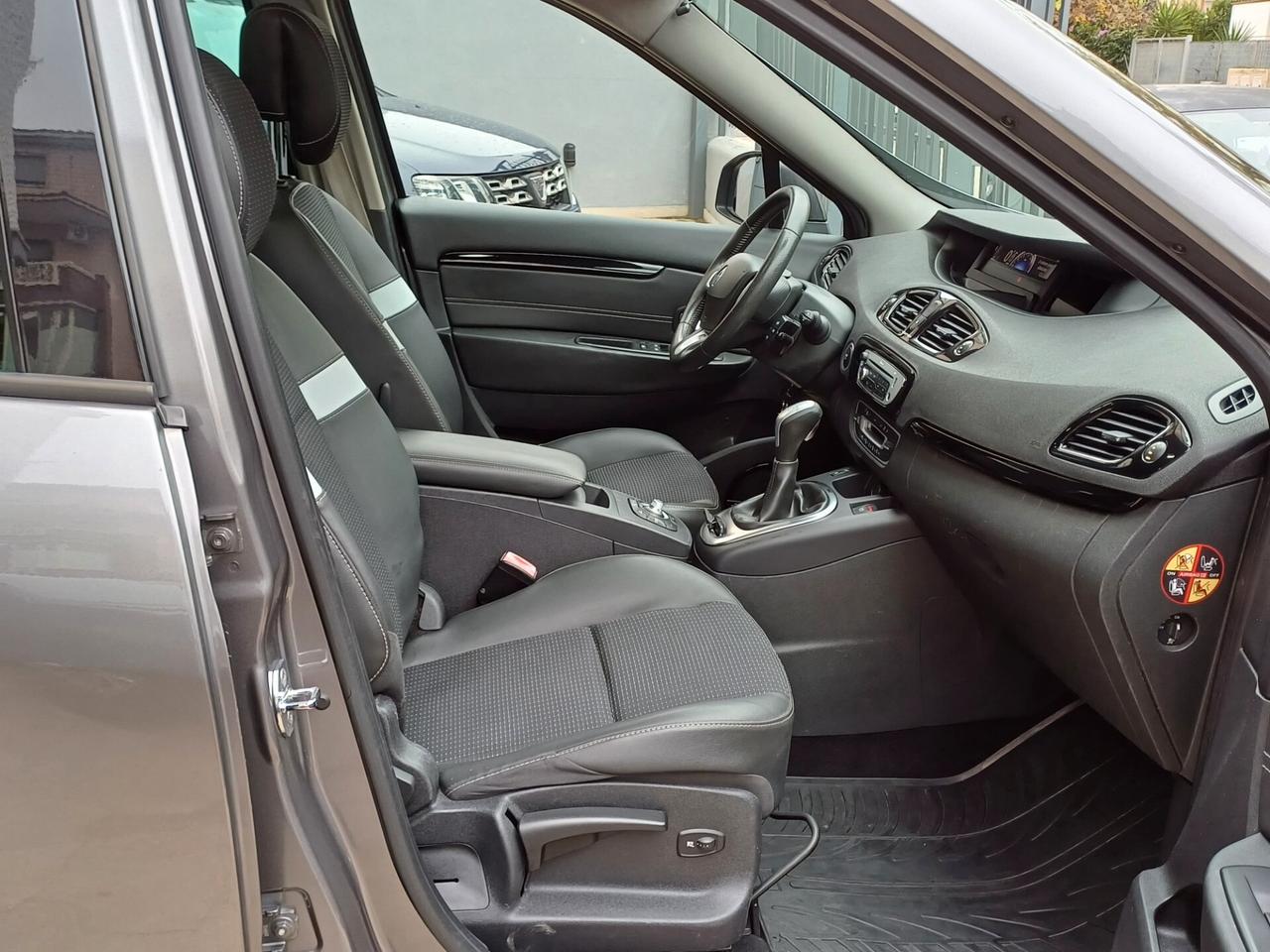 Renault Scenic Scénic XMod 1.5 dCi 110CV EDC Bose