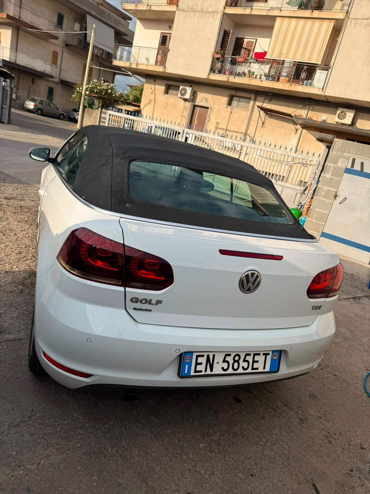 Volkswagen Golf Cabriolet 1.6 TDI DPF 3p. Highline