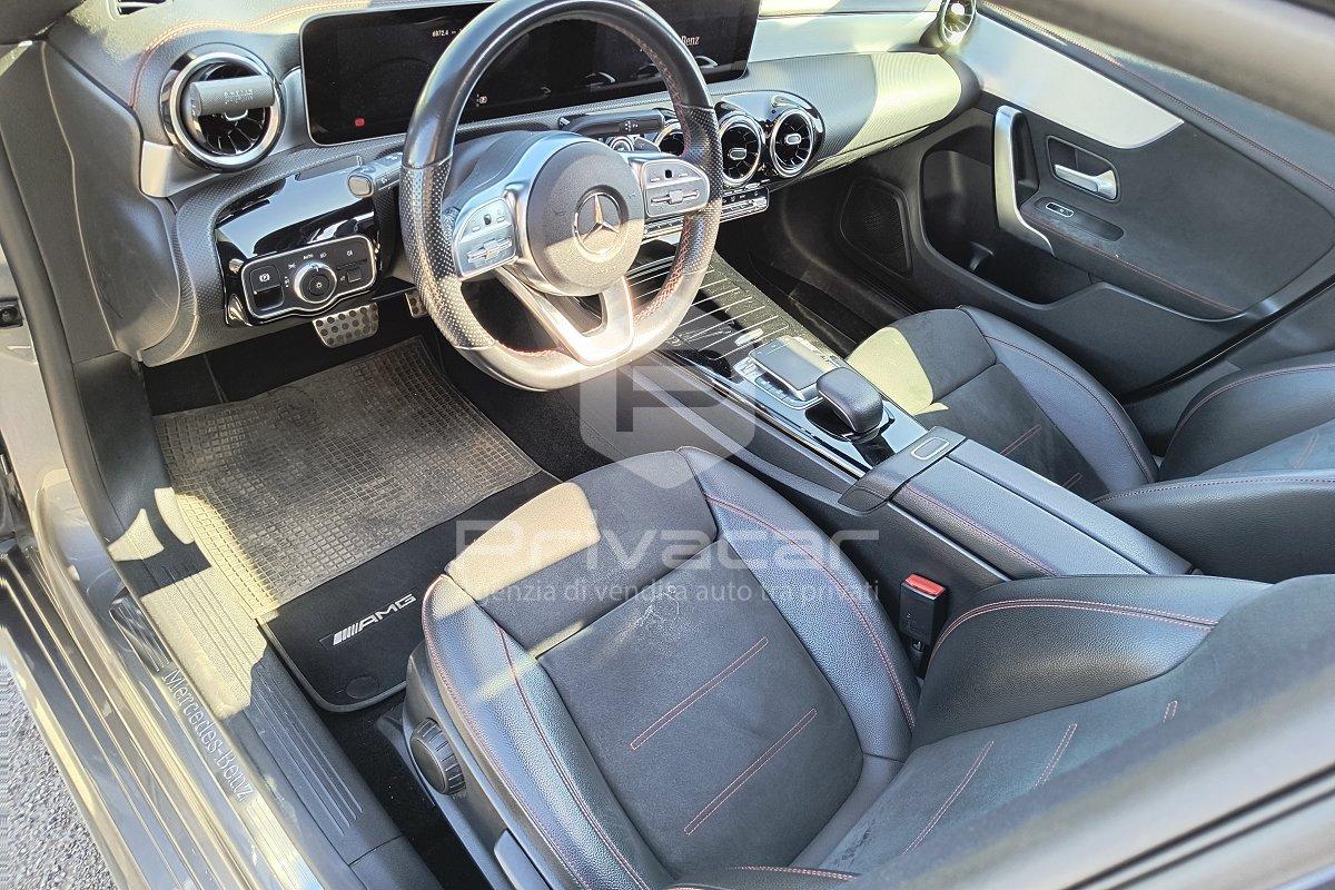 MERCEDES CLA 200 d Automatic Premium