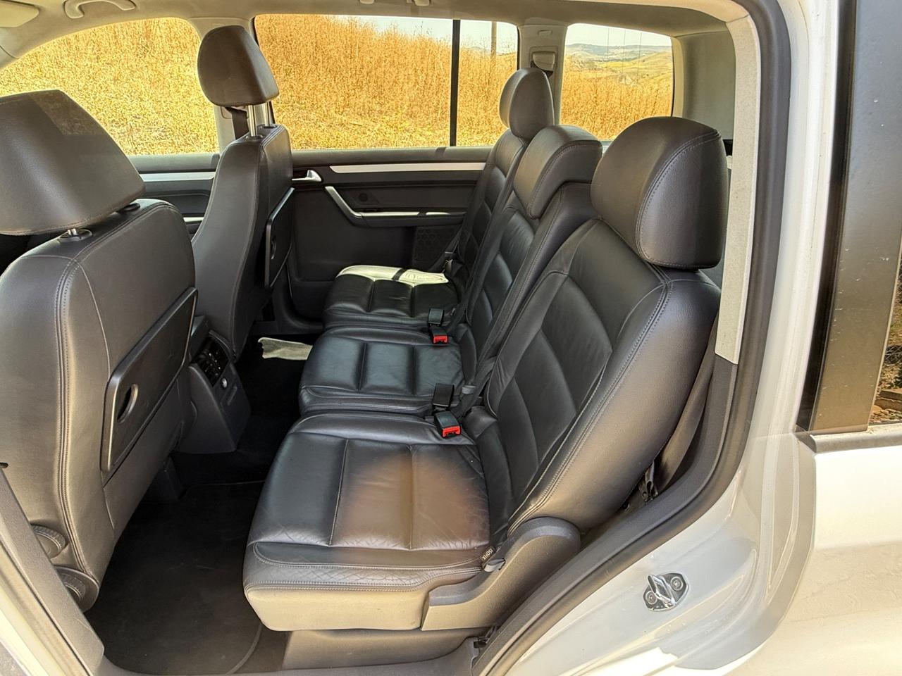 Volkswagen Touran 2.0 TDI DPF Highline