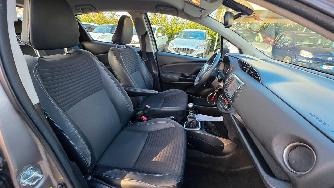 Toyota Yaris D-4D LOUNGE