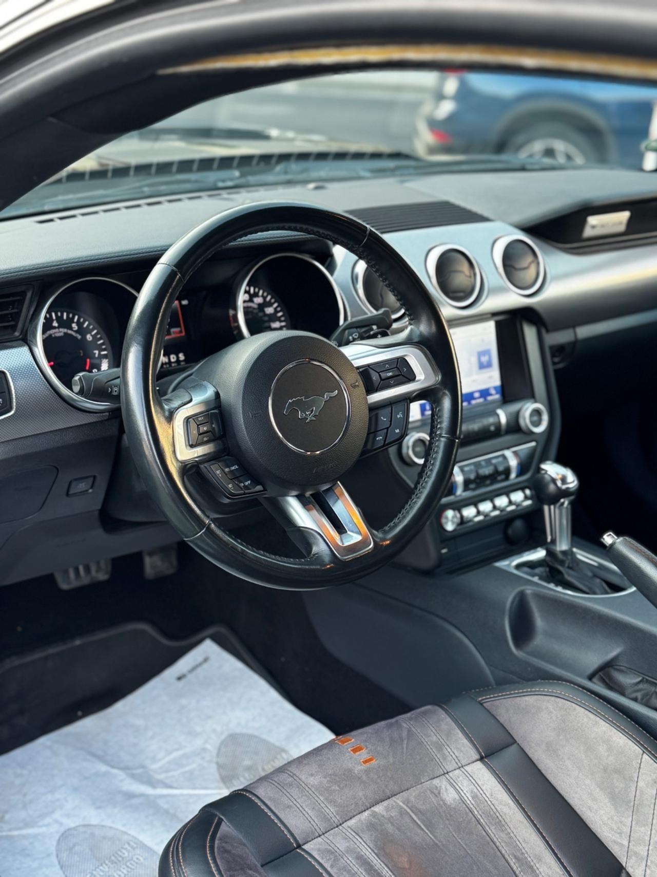 Ford Mustang Fastback 5.0 V8 aut. GT SHELBY