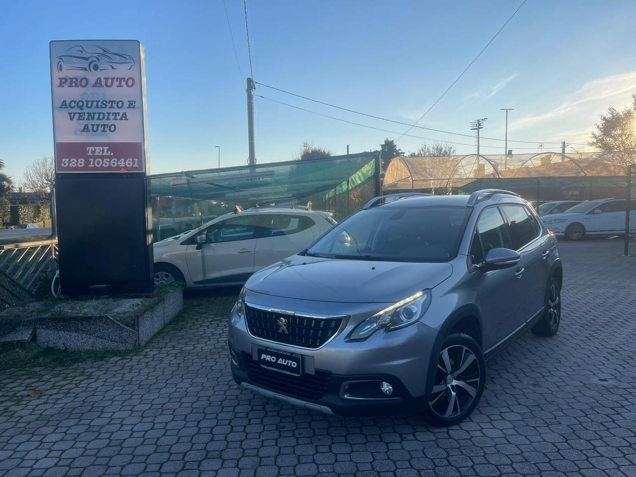 Peugeot 2008 BlueHDi 100 Black Matt