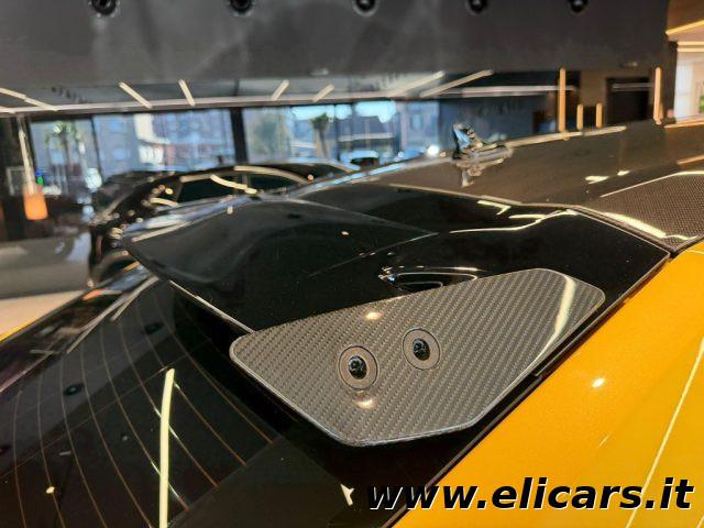 LAMBORGHINI Urus 4.0 Performante