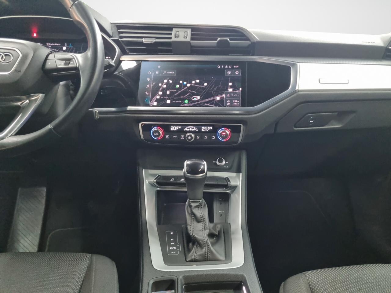 Audi Q3 35 TDI S tronic Business