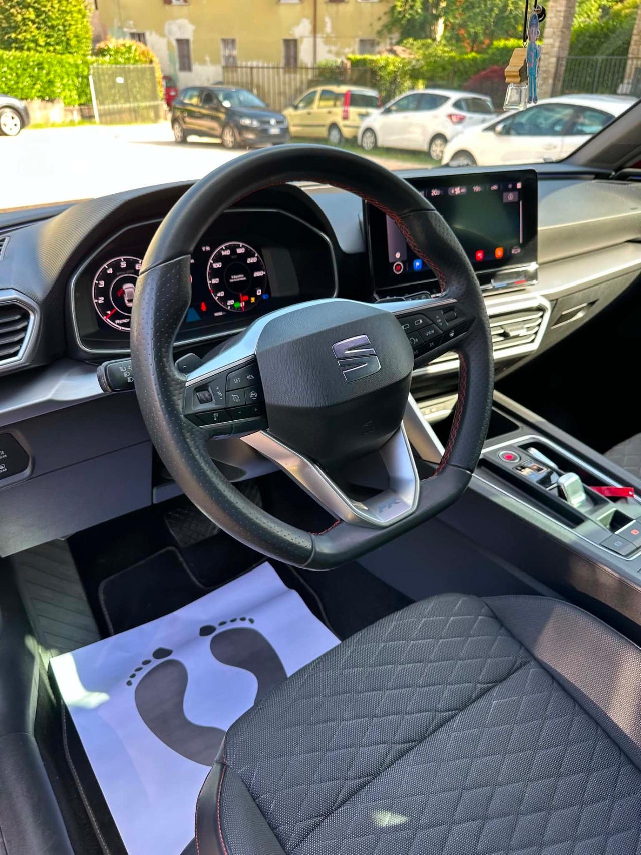 Seat LEON 1.5 eTSI HYBRID FR KMCERT GARANZ UNICOPR