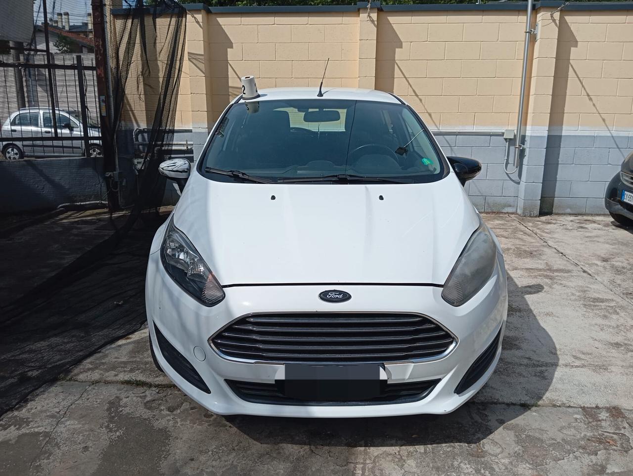 Ford Fiesta 1.5 TDCi 75CV 5 porte Titanium AUTOCARRO