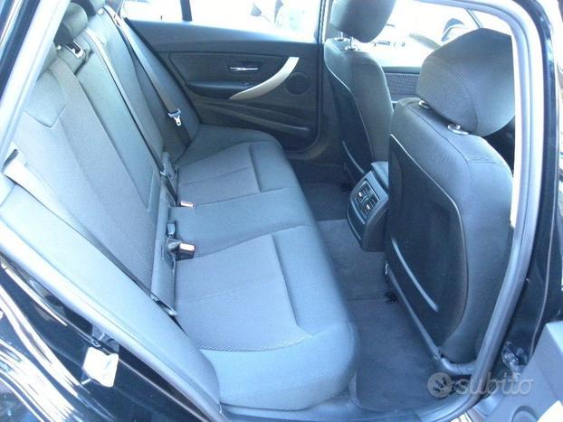 BMW 318 i Touring Business Advantage aut.