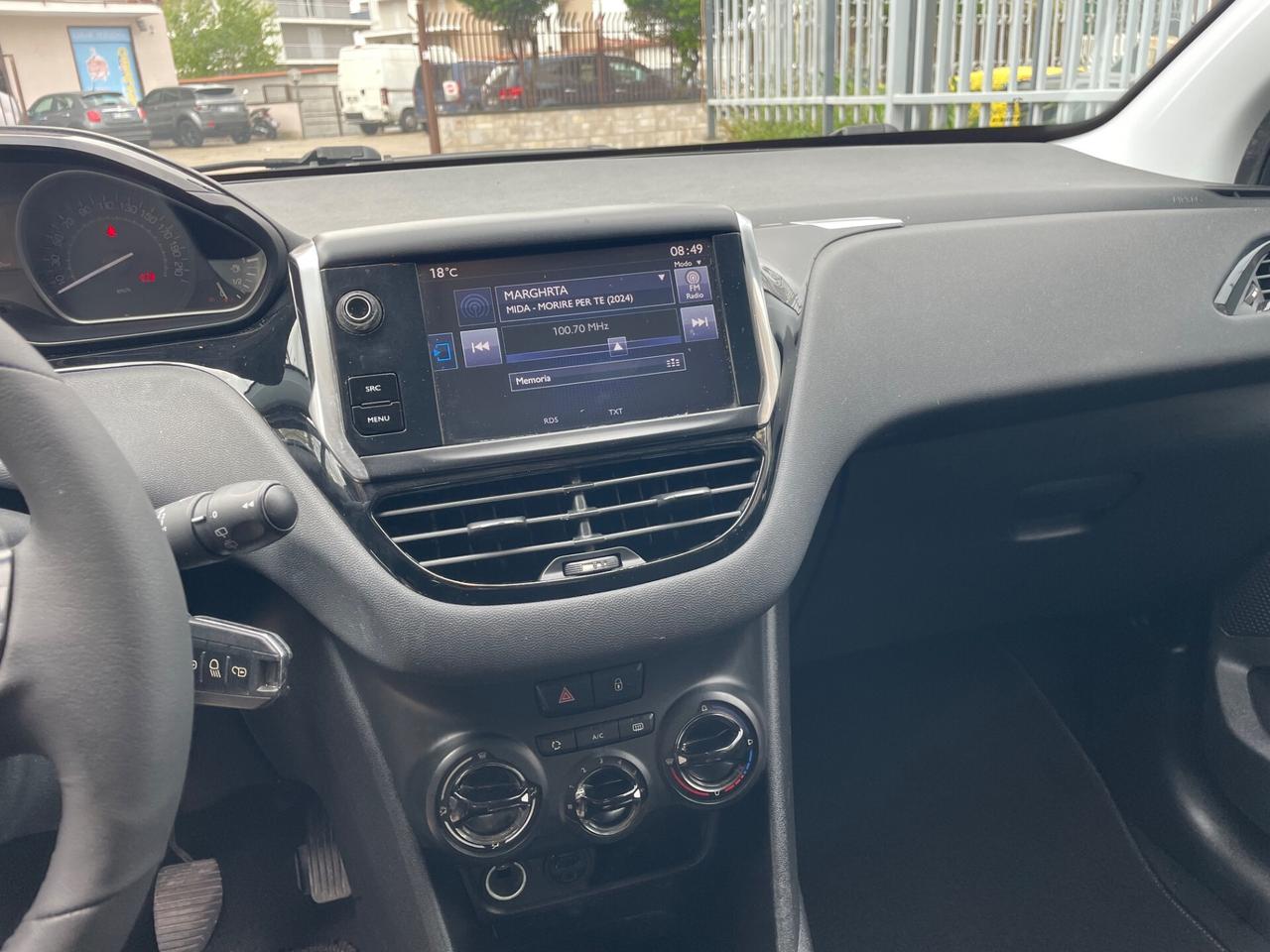 Peugeot 208 BlueHDi 75 5 porte Allure