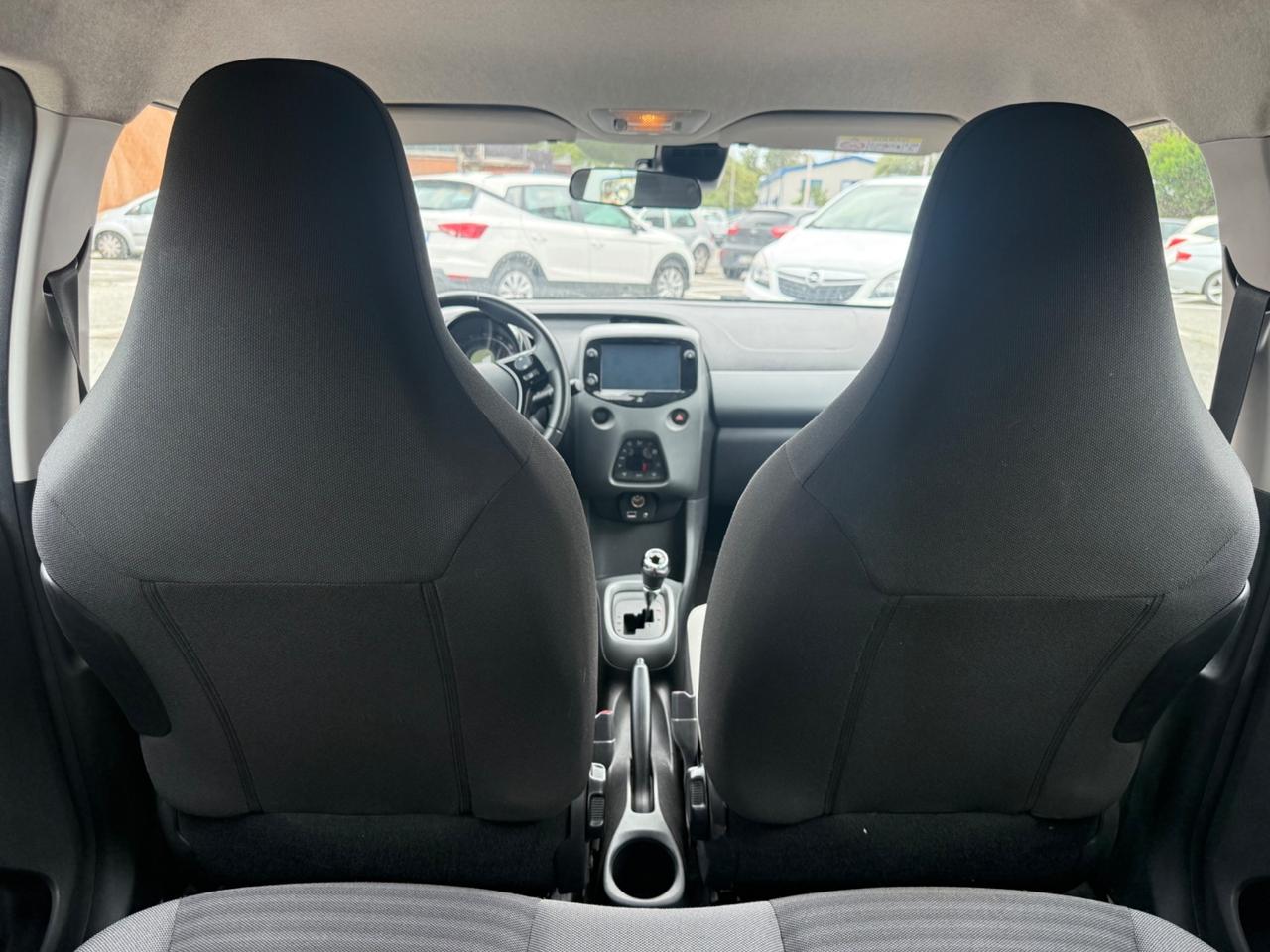 Toyota Aygo Connect 1.0 VVT-i 72CV 5 porte x-business MMT
