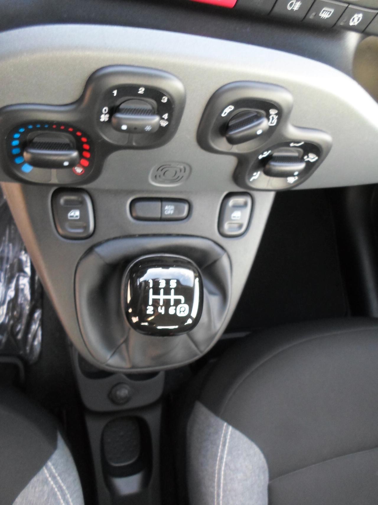 Fiat Panda 1.0 FireFly S&S Hybrid Red