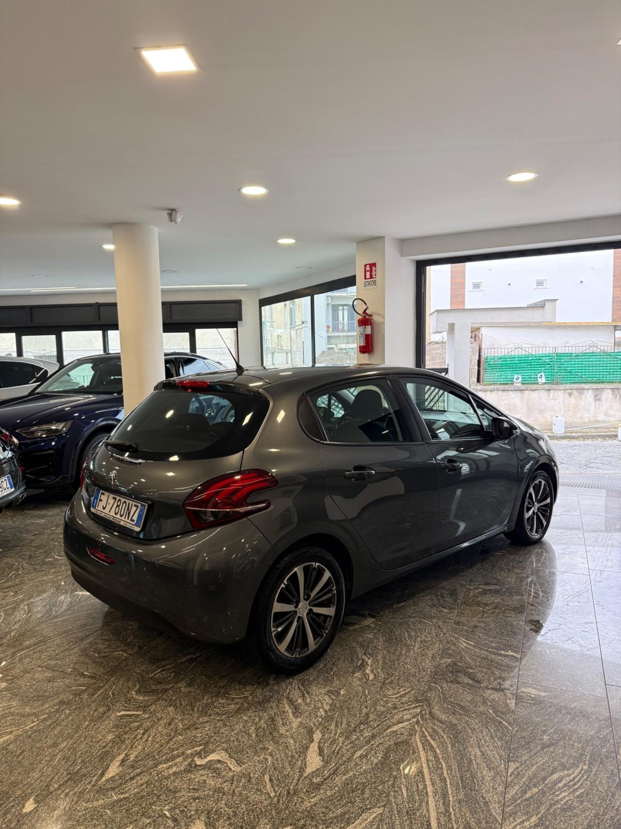 Peugeot 208 BlueHDi 75 5 porte Allure