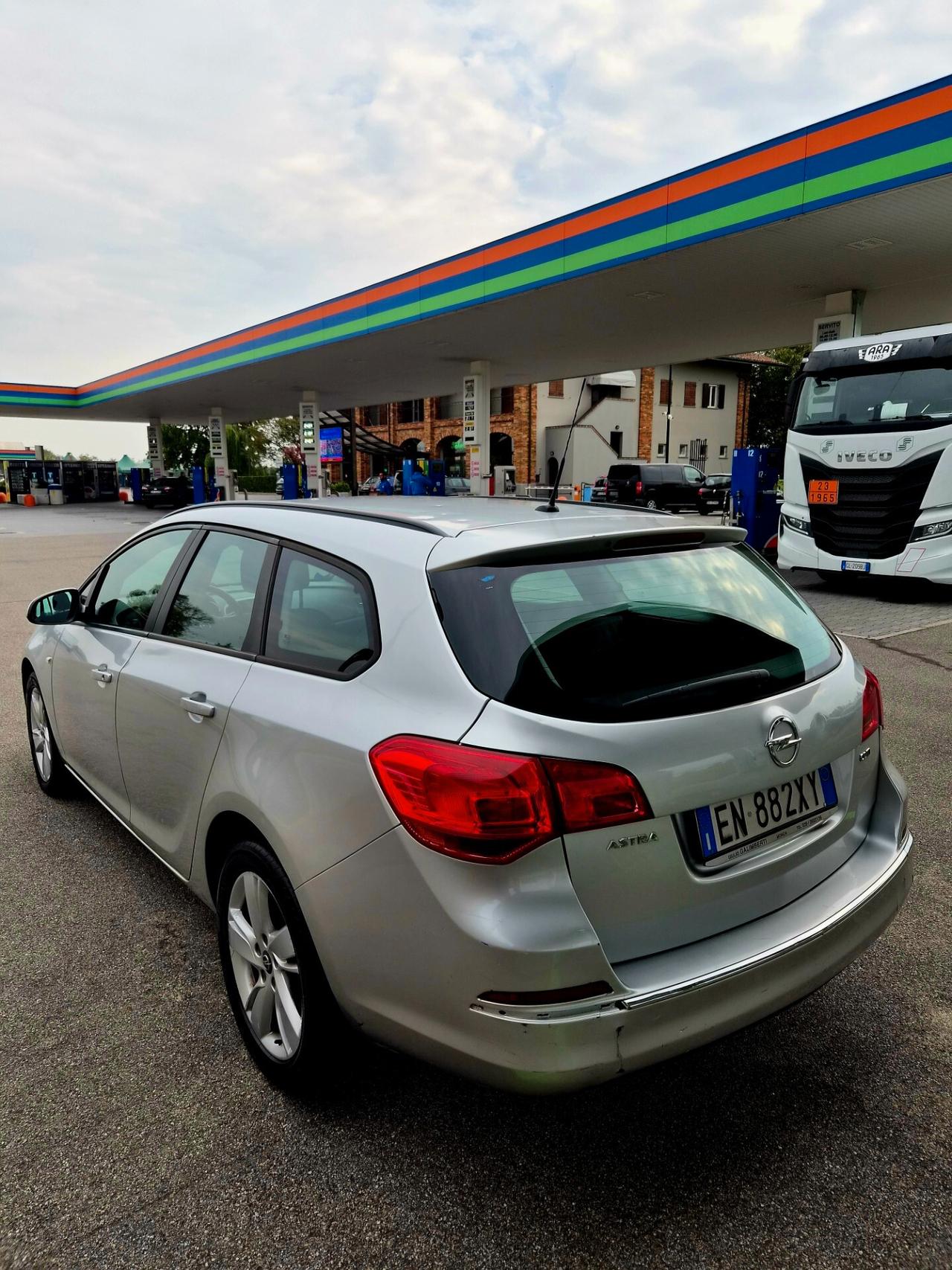 Opel Astra 1.7 CDTI 110CV Sports Tourer Ecotec