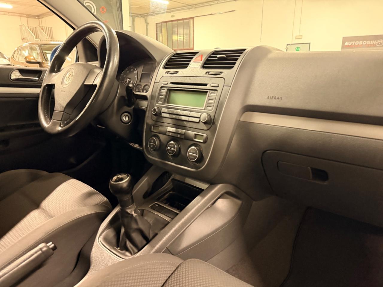 Volkswagen Golf 1.6 16V FSI 5p. Sportline