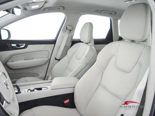 VOLVO XC60 B4 (d) automatico Core