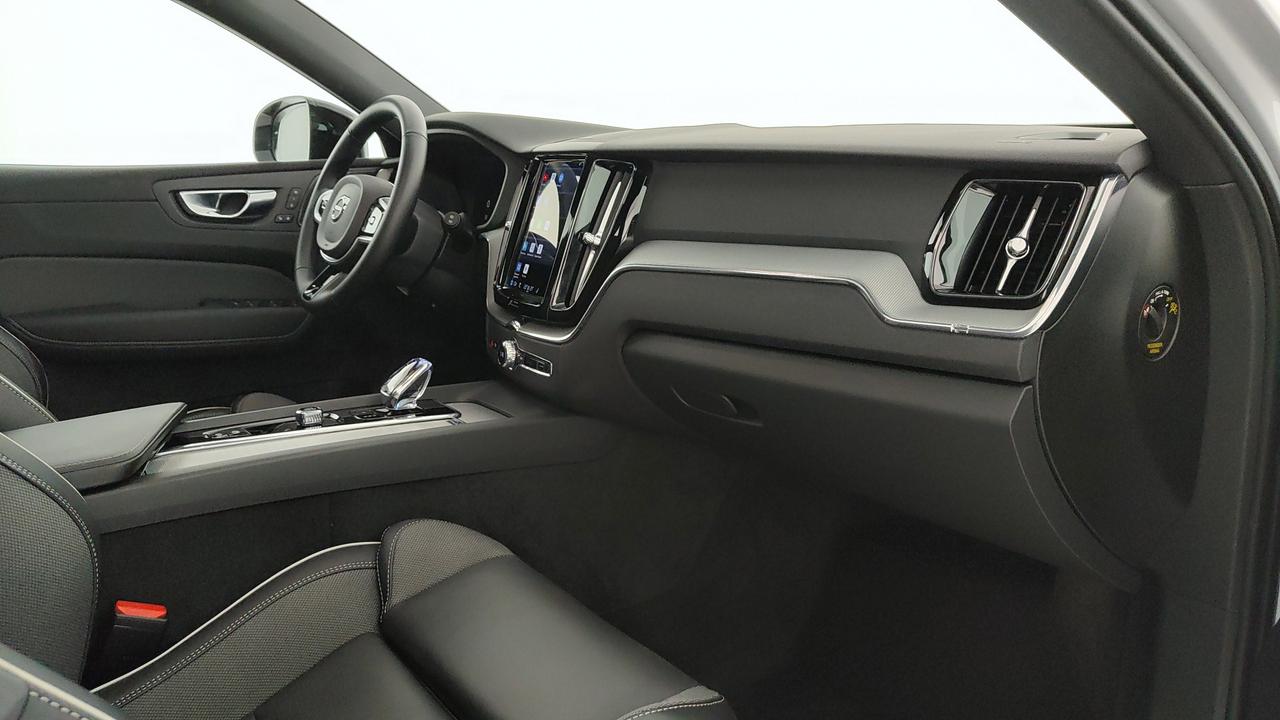 VOLVO XC60 2.0 t6 phev Plus Dark awd auto