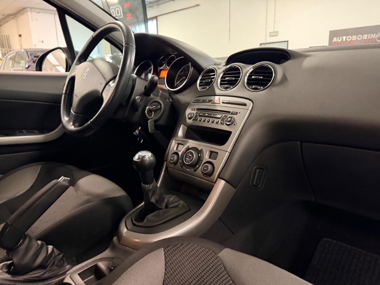 Peugeot 308 1.4 VTi 98CV 5p. Premium