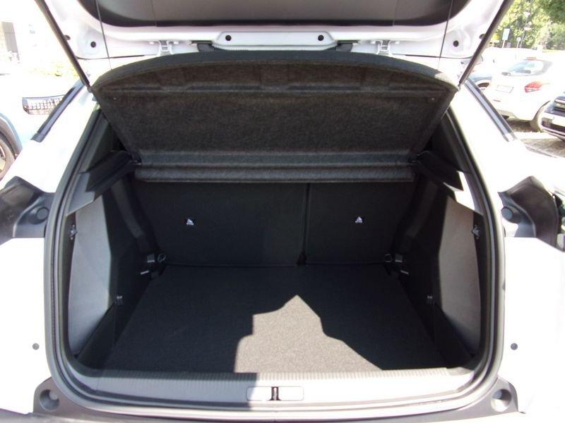 Peugeot 2008 Hybrid 136 e-DCS6 Allure