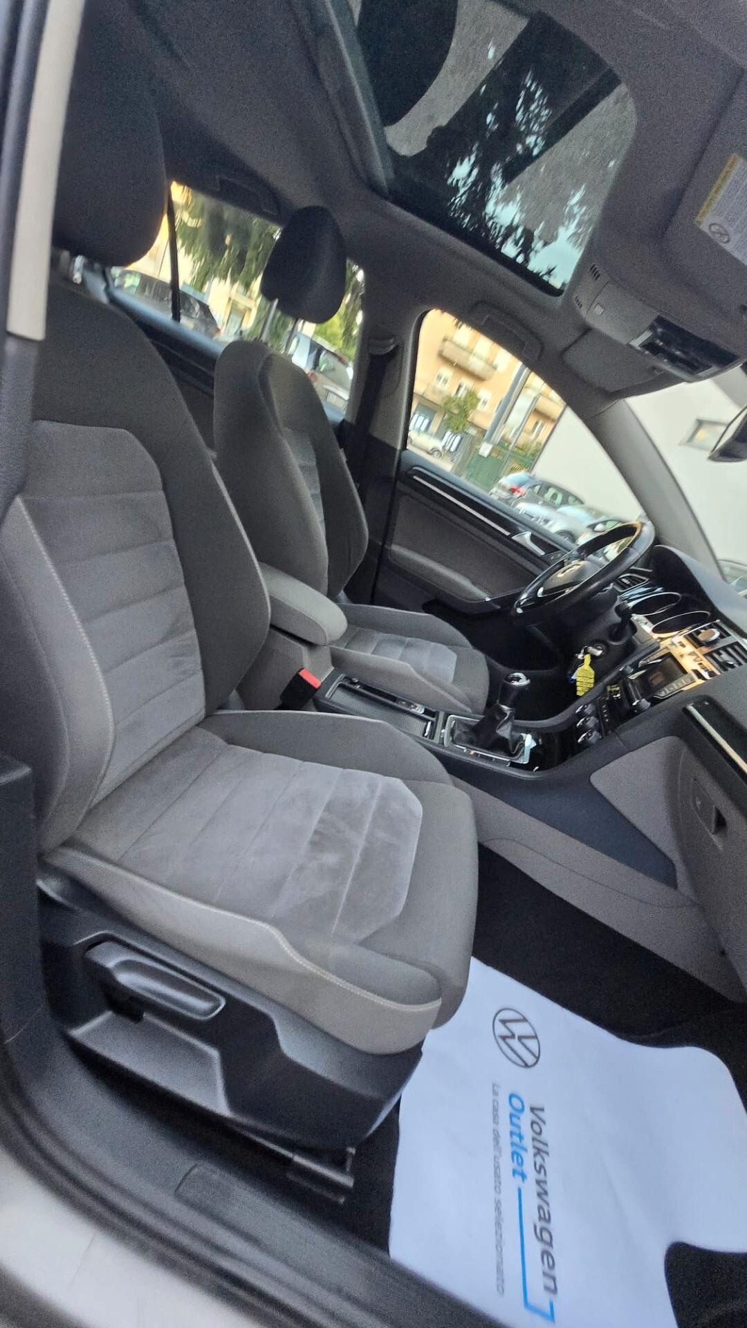 Volkswagen Golf 1.4 TSI 140 CV 5p. Highline BlueMotion Tettuccio