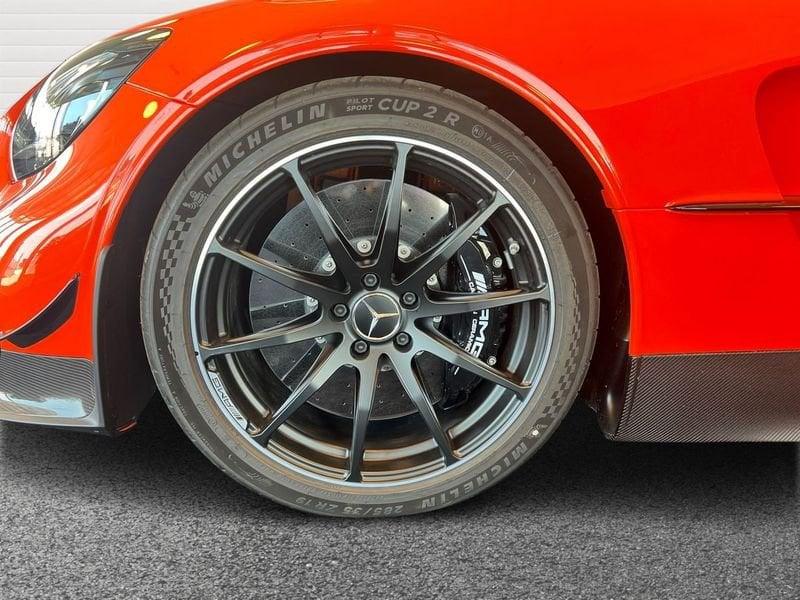Mercedes-Benz GT AMG - C190 AMG 4.0 Black Series 730cv auto