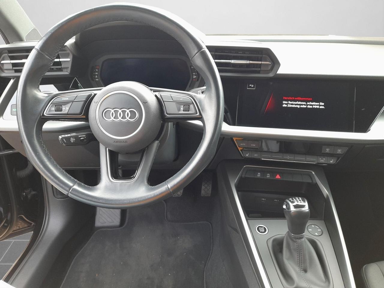 Audi A3 SPB 30 TFSI Business