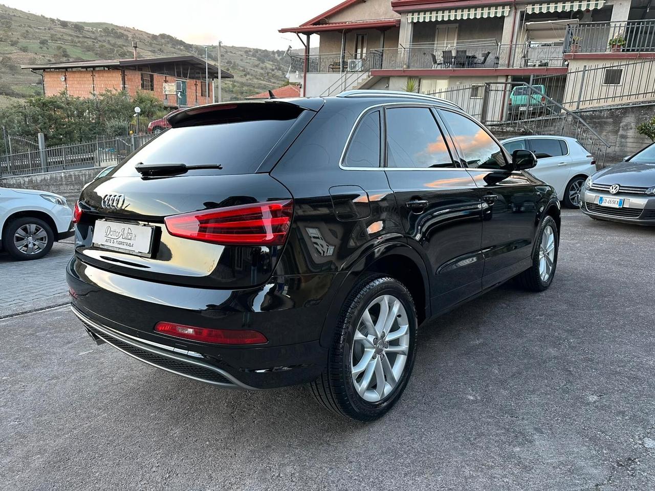 Audi Q3 2.0 TDI S-LINE 140 CV