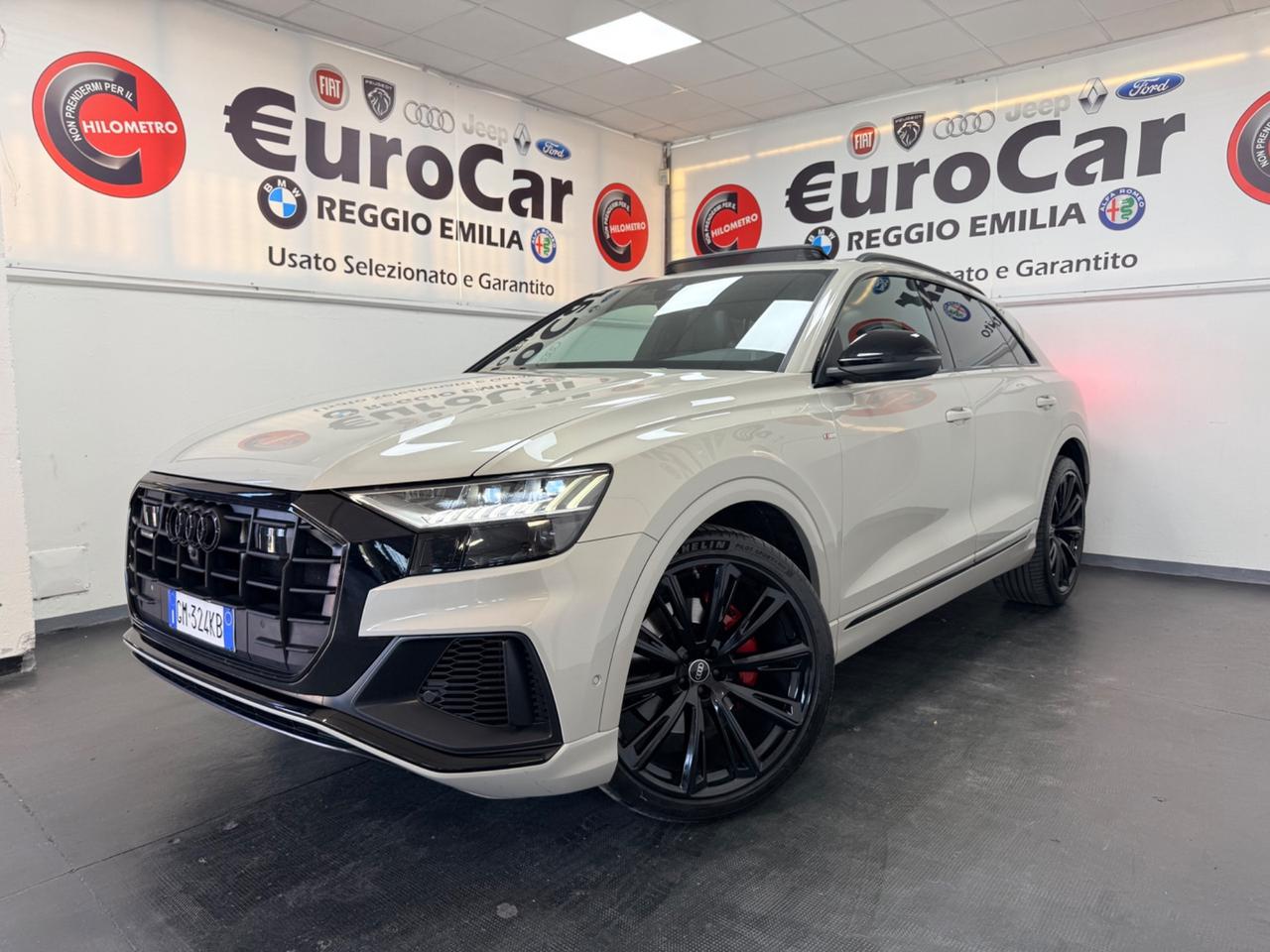 Audi Q8 55 3.0 TFSI 340cv Mhev quattro tiptronic Sline Plus 03/2023 UNICA