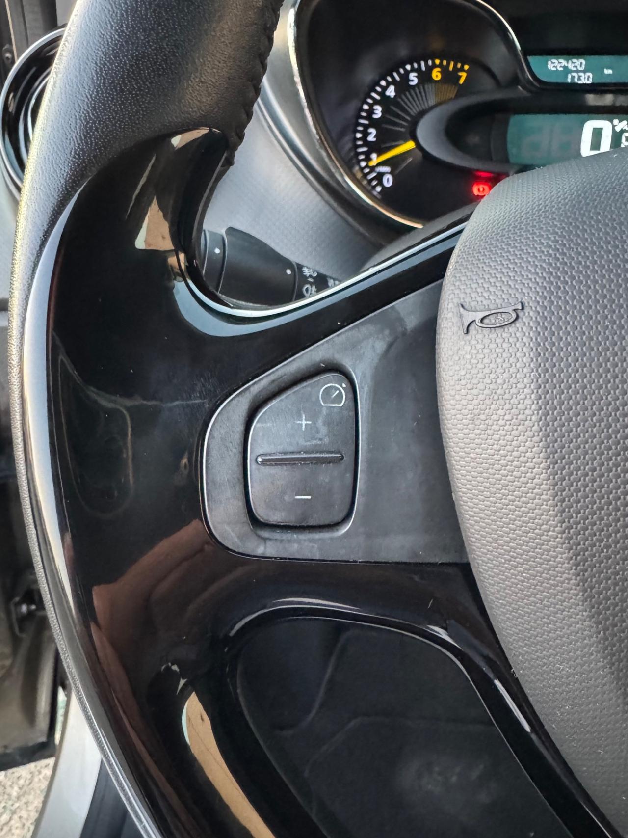 Renault Captur 1.2 CAMBIO AUTOMATICO
