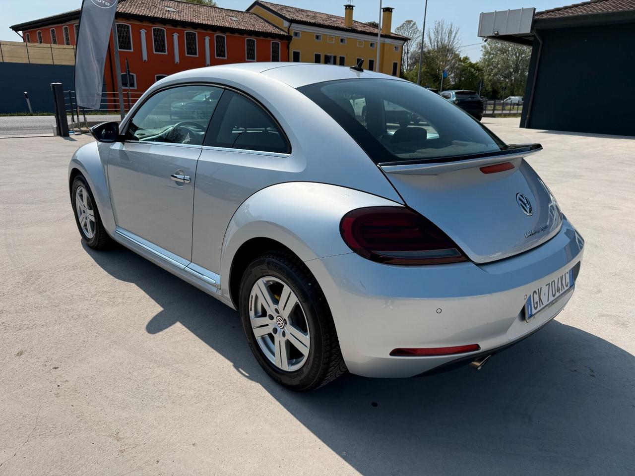 Volkswagen Maggiolino 1.6 TDI Design