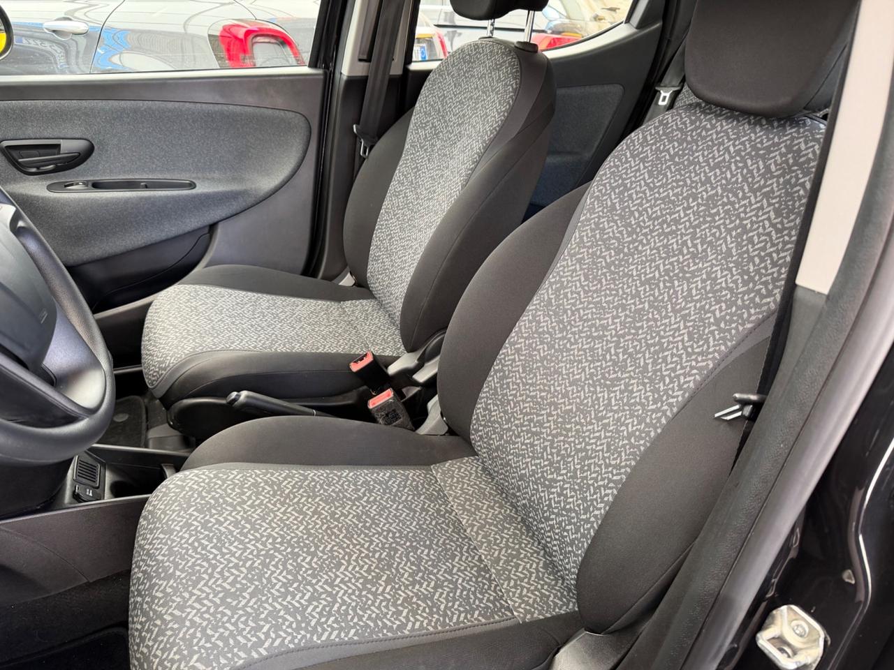 Lancia Ypsilon 1.0 benzina 2023 SOLO 14000km