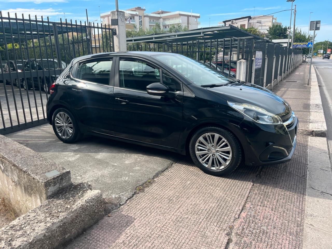 Peugeot 208 1.5 HDi 75 5 porte Perfetta Garantita
