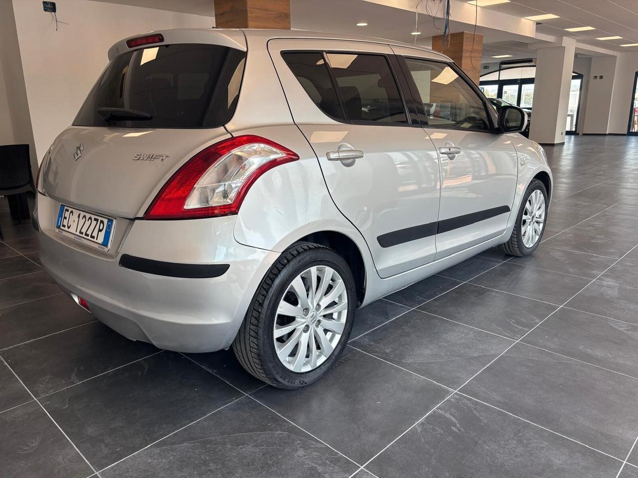 SUZUKI SWIFT ANNO 2010 BZ 1.2 ADATTA NEOPATENTATI KM 77 MILA