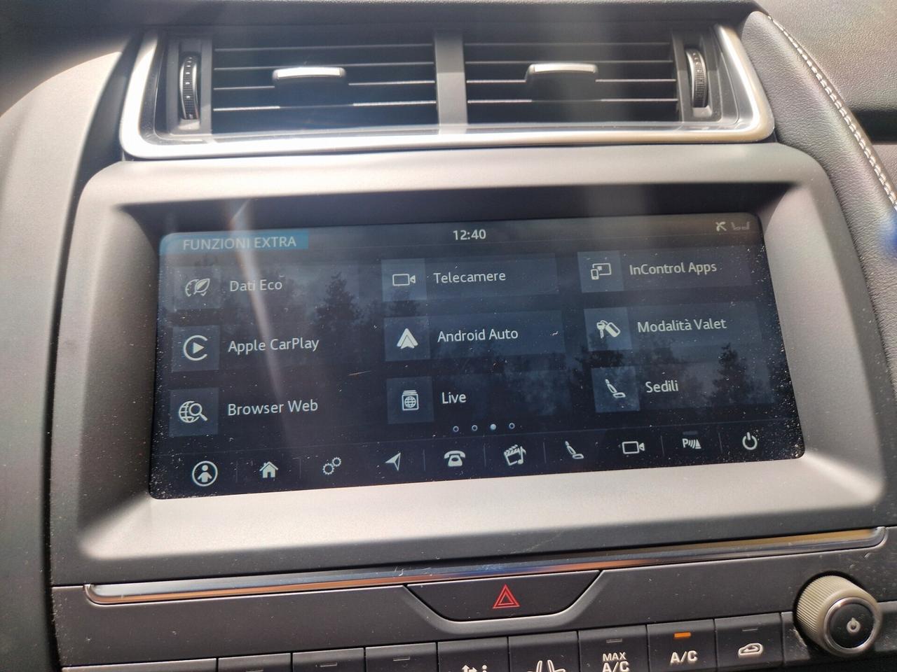 Jaguar E-Pace 2.0D 150 CV AWD aut. R-Dynamic 14.400 KM