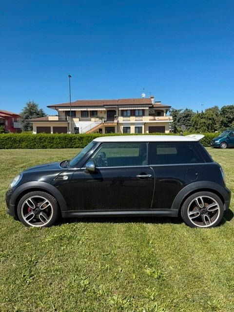 Mini 1.6 16V Cooper D