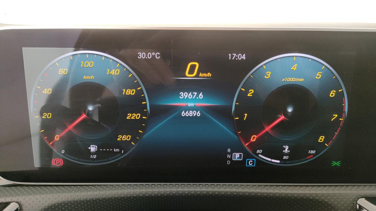 Mercedes-Benz CLA Shooting Brake 200 Premium auto