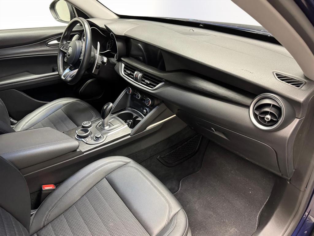 ALFA ROMEO Stelvio 2017 - Stelvio 2.2 t Executive Q4 210cv auto