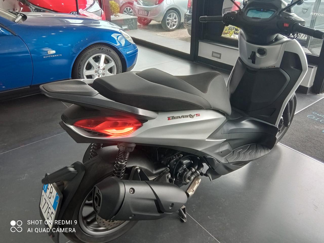 Piaggio Beverly S 300 HPE - PARI AL NUOVO!