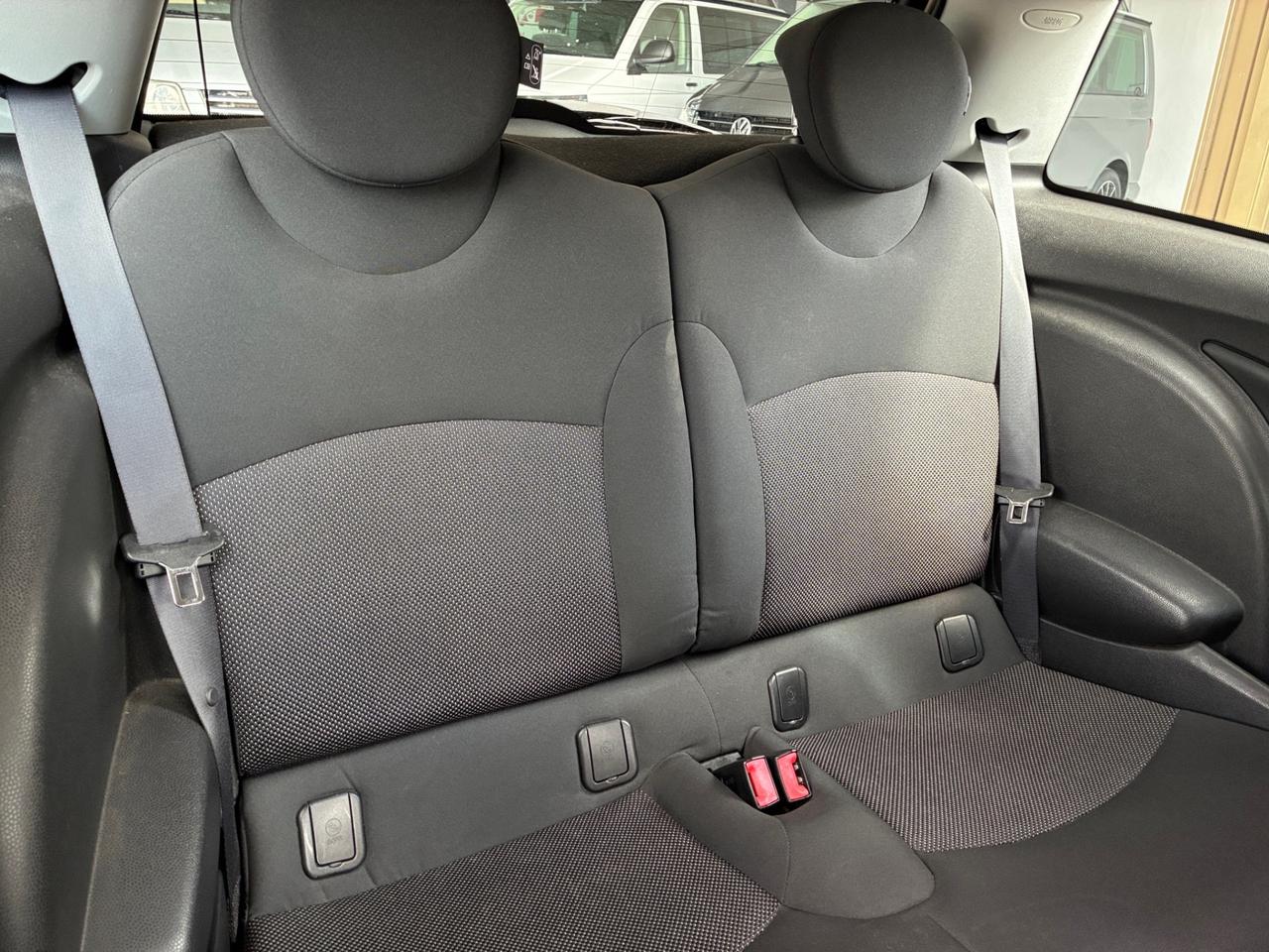 Mini 1.6 16V Cooper Pepper