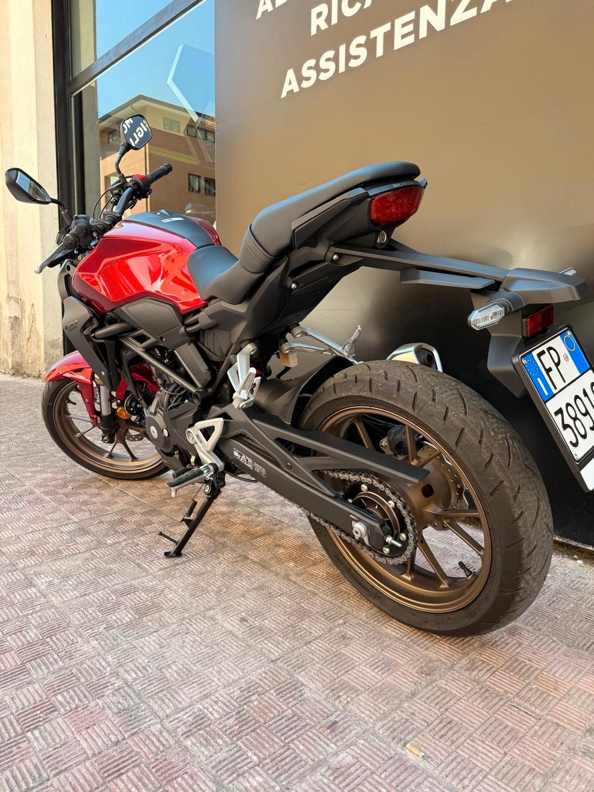 Honda CB 300 R - Solo 206 km