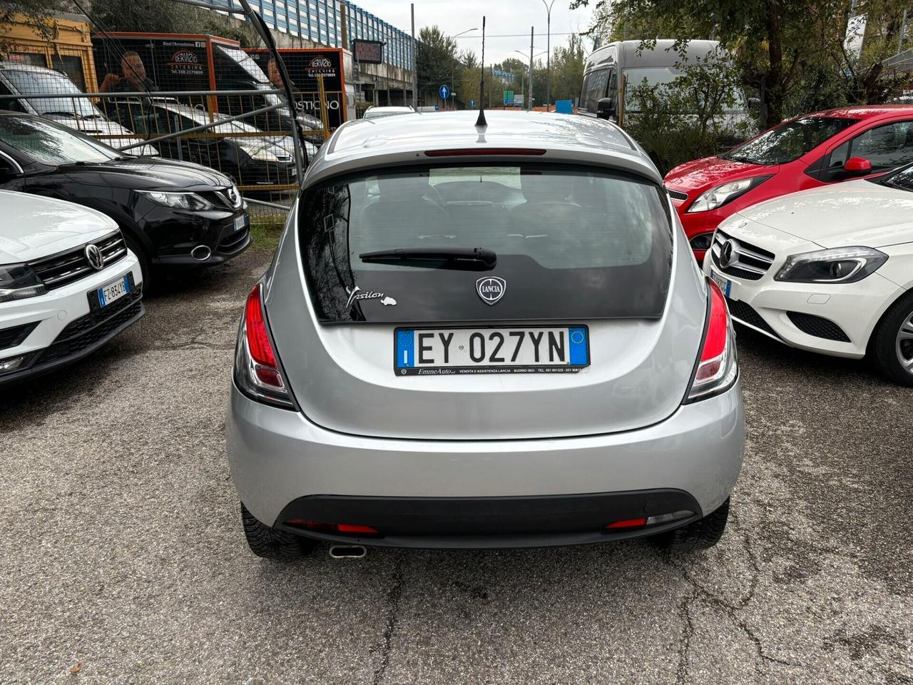 Lancia Ypsilon 1.2 - 5 porte GPL ok Neopatentati