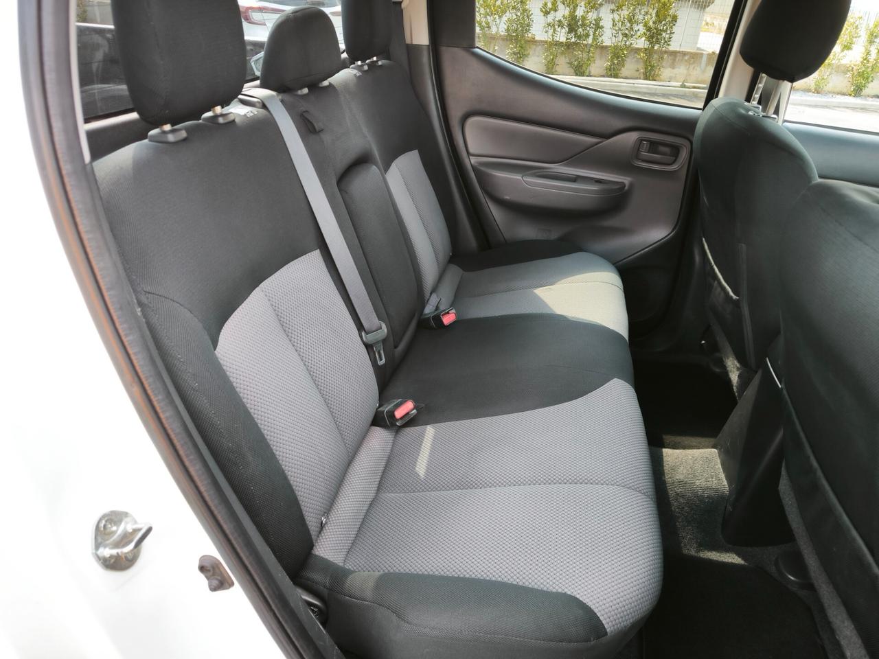 Mitsubishi L200 2.4 DI-D/154CV Double Cab Inform