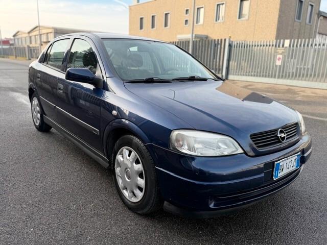 Opel Astra 1.4i 5 porte Euro 4 adatta a neopatentati