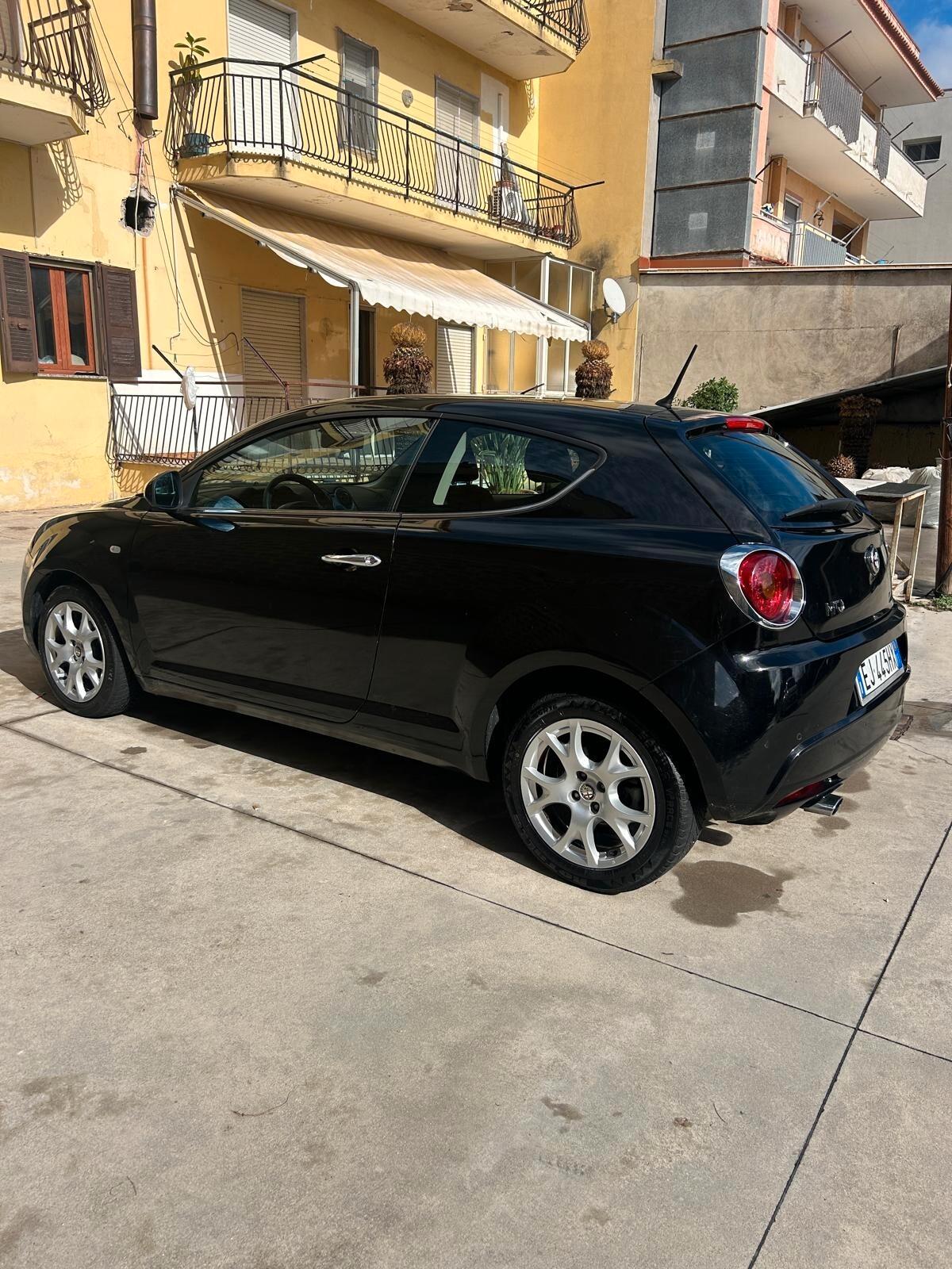 Alfa Romeo MiTo 1.3 MJT Distinctive 2011