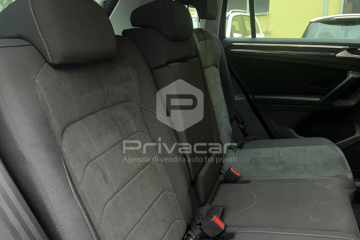 VOLKSWAGEN Tiguan 2.0 TDI 150 CV SCR DSG R-Line