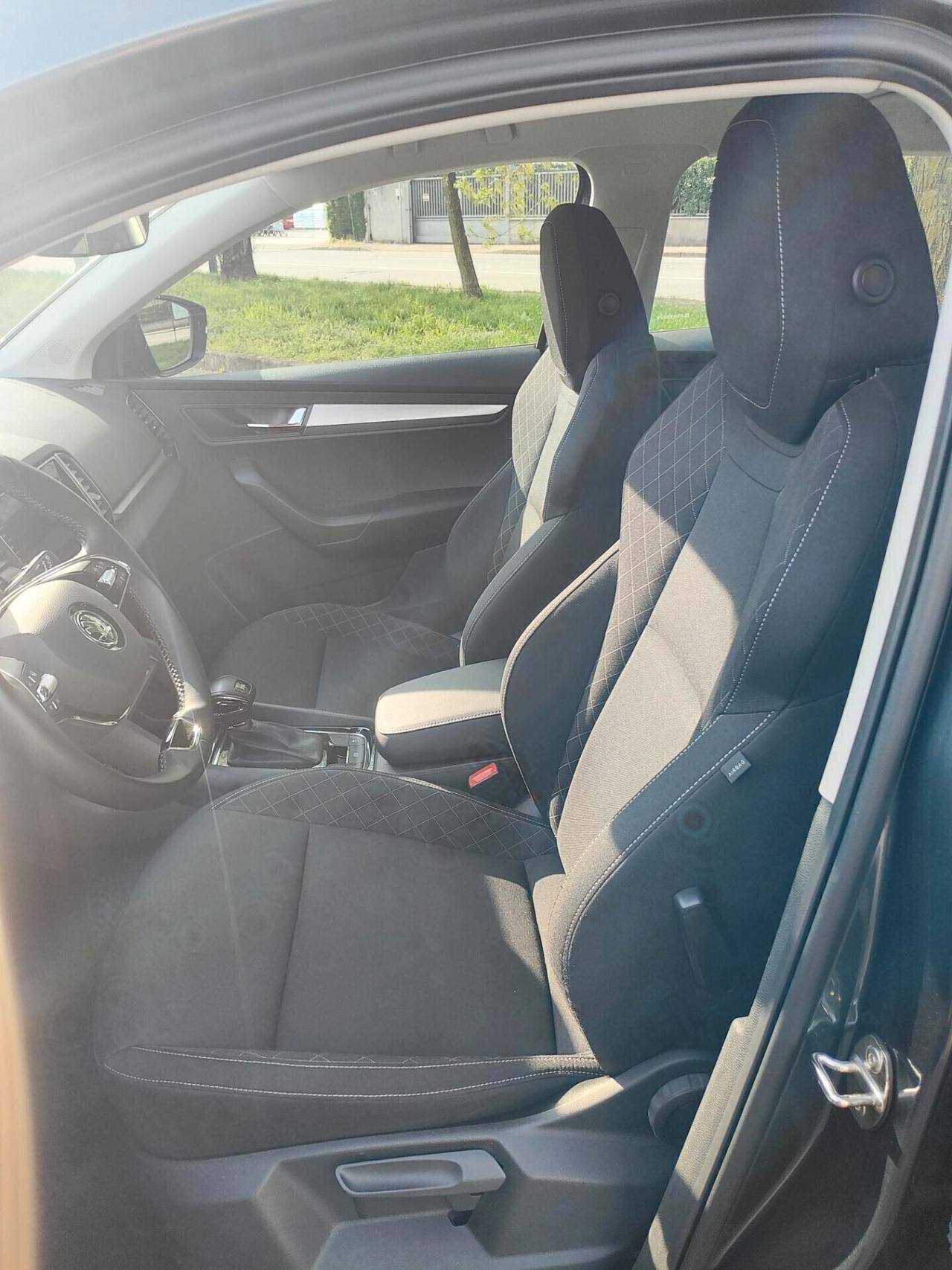 Skoda Karoq 1.5 TSI DSG 150 CV S-TECH *IVA DEDUCIBILE*