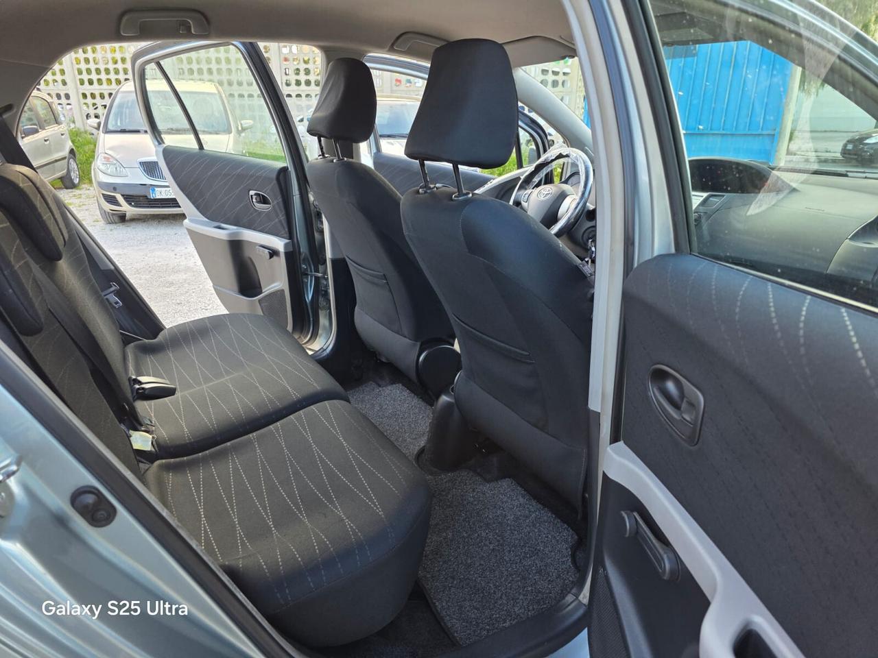 Toyota Yaris 1.0 5 porte Sol