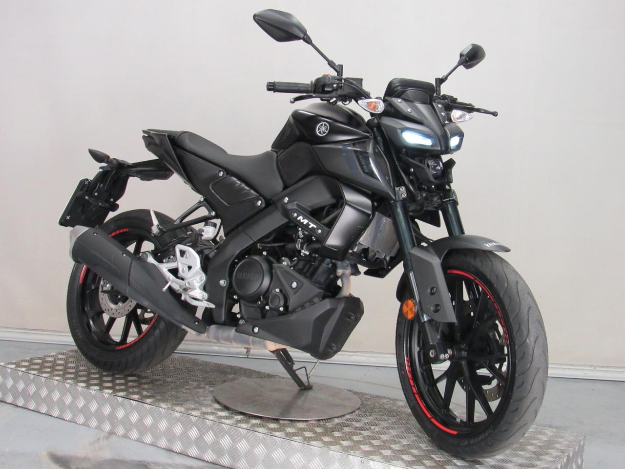 Yamaha MT-125 11 KW PATENTE A1/B