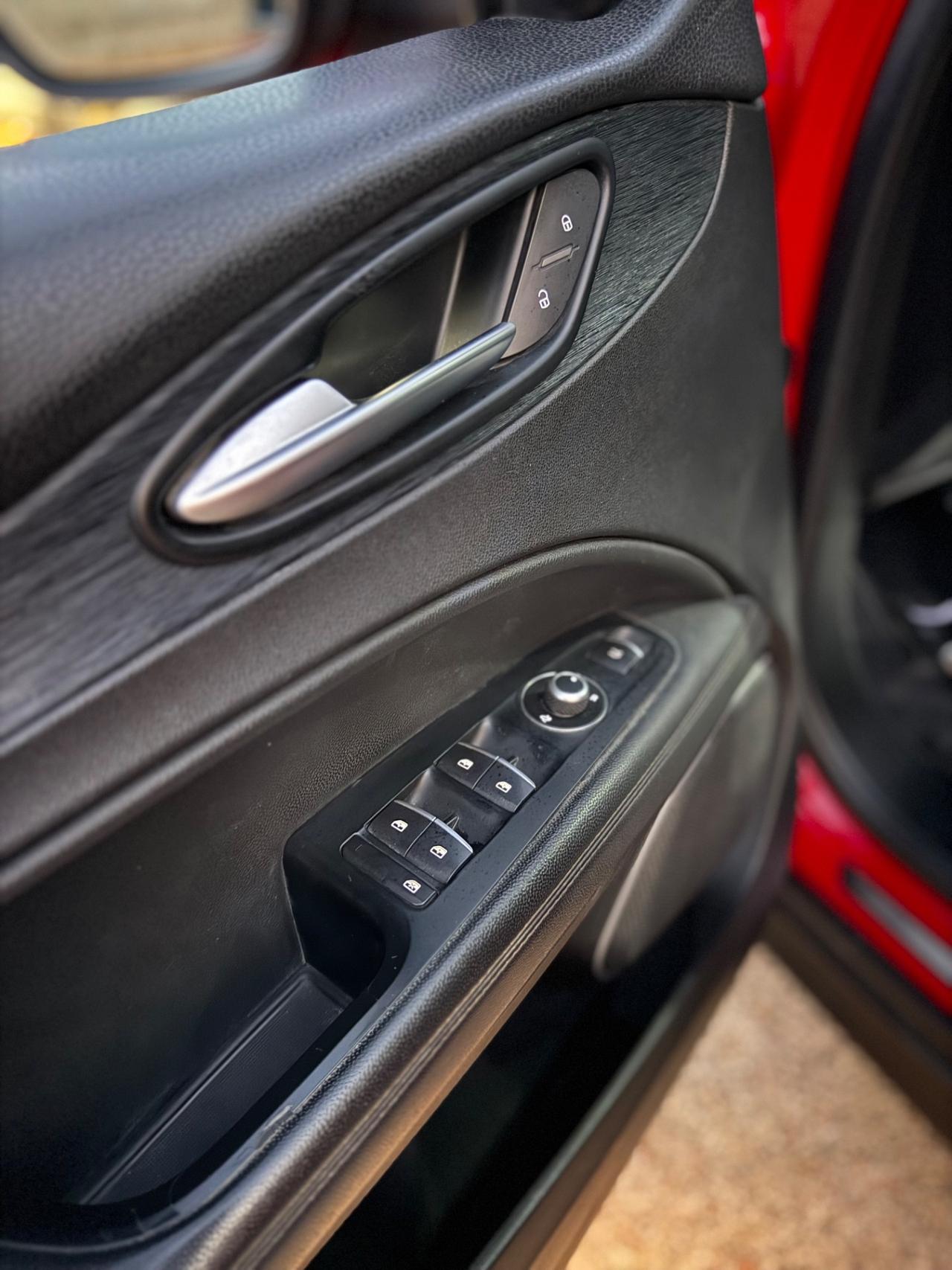 Alfa Romeo Stelvio at8 q4 190cv Veloce