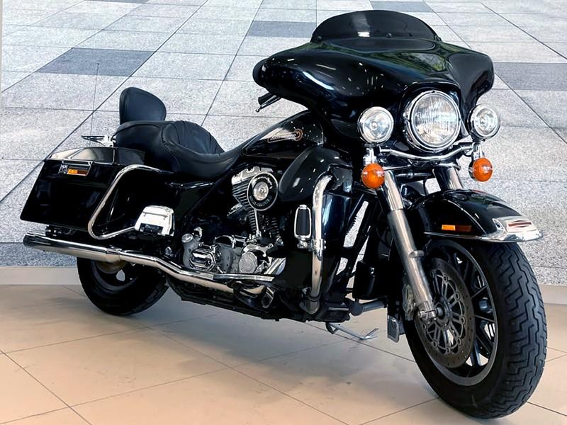 Harley Davidson Electra Glide Standard 1450 FLHT